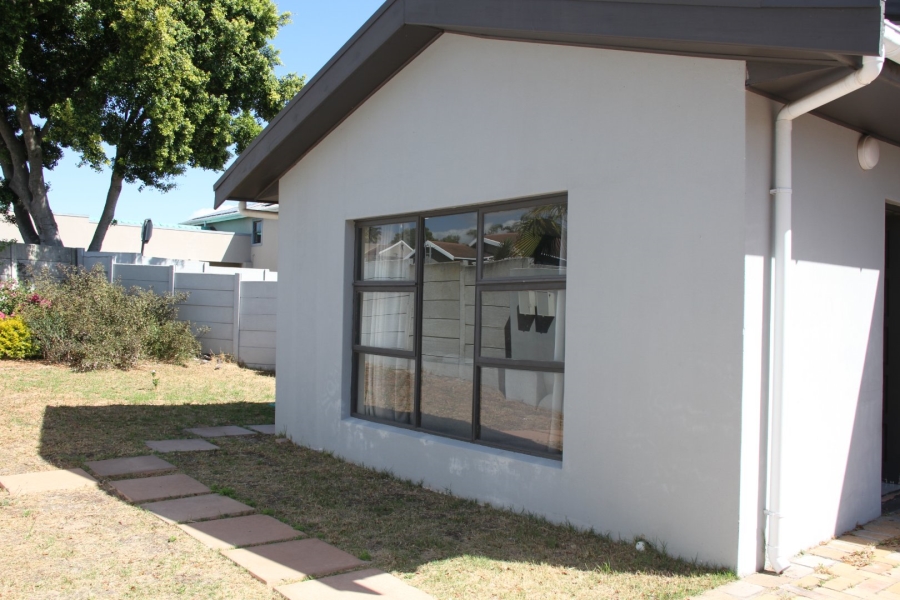 2 Bedroom Property for Sale in Protea Heights Western Cape